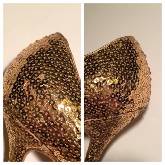 🎉Manolo Blahnik gold sequin pumps 35.5 - Picture 3 of 4