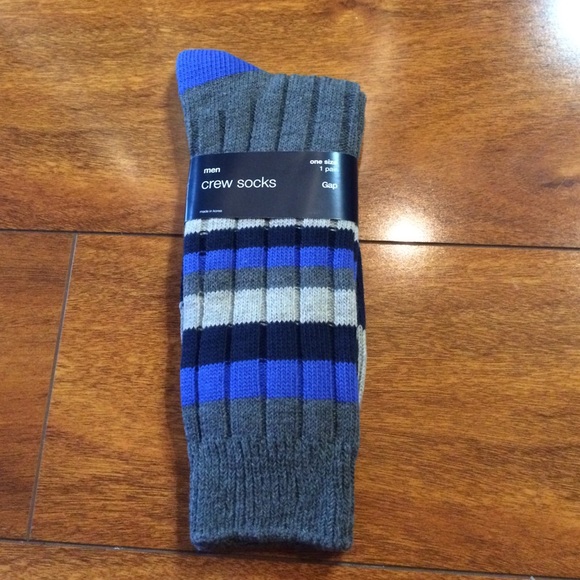 GAP Accessories - 🆕 Gap Men's Blue Striped Crew Socks One Size