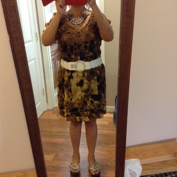 ECI......Beautiful multi color dress