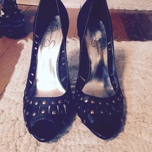 Jessica Simpson black heels