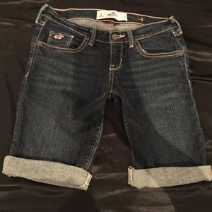 Hollister Bermuda Above the Knee Shorts size 0/24