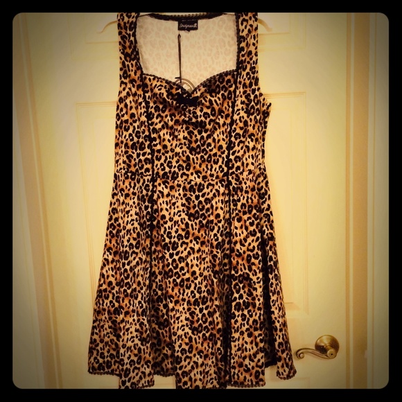 ROCKABILLY SOURPUSS CLOTHING PINUP LEOPARD DRESS
