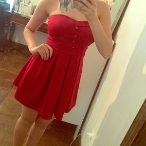 Stapless RED dress