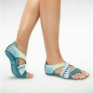 XXXSOLDXXX Nike Studio Wrap (NWOT)