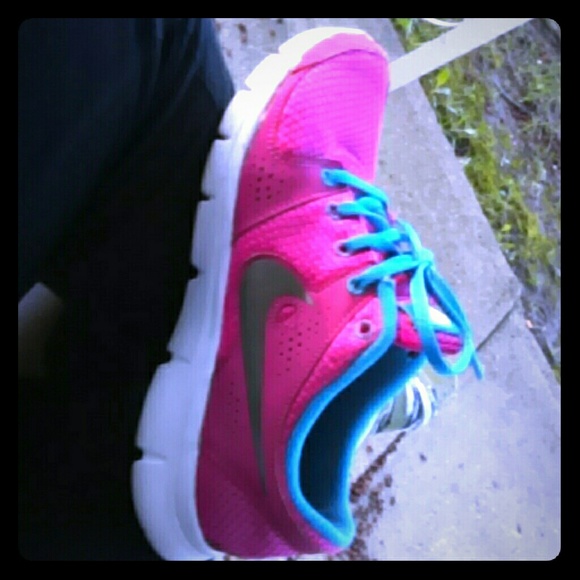 Nike tenis shoe