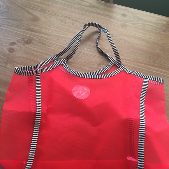 💥SOLD 💥Victoria Secret Beach Bag - Picture 2 of 2