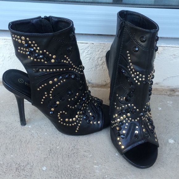 🚫Sold🚫 Peep Toe Embellished Heels