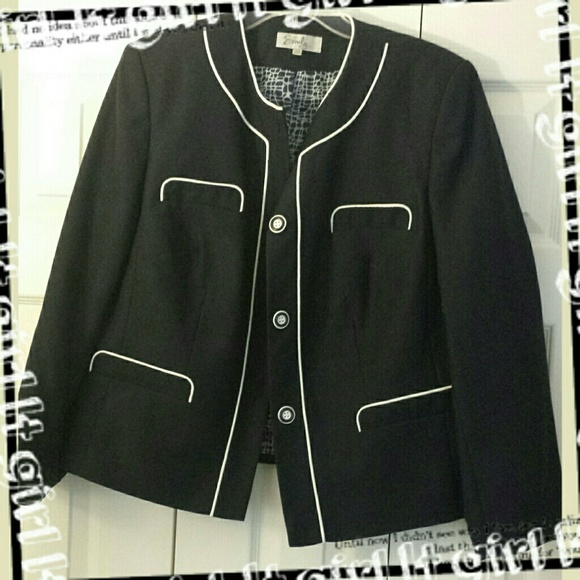 💙Navy blue suit jacket by Emily