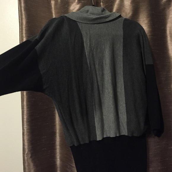 Sweater - Picture 4 of 4