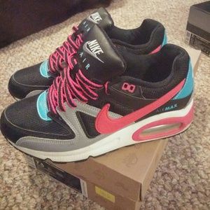 Womans Nike Air Max Command