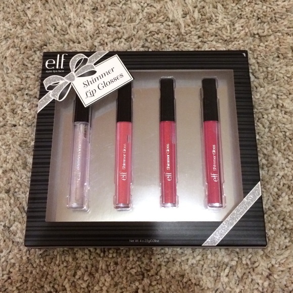 Lip gloss set.