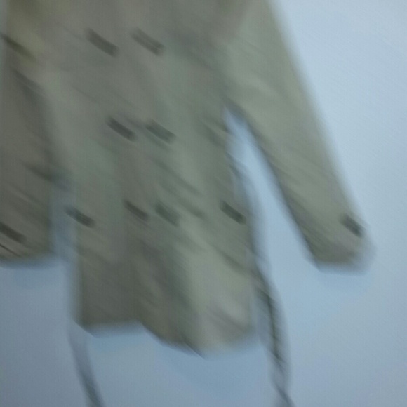 Trenchcoat - Picture 3 of 3