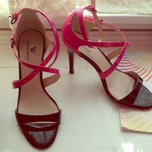 Hot pink and black pumps/high heels