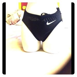 Women's Nike bikini underwear XS