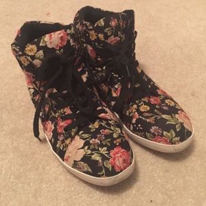 Rose pattern high top sneaker shoes