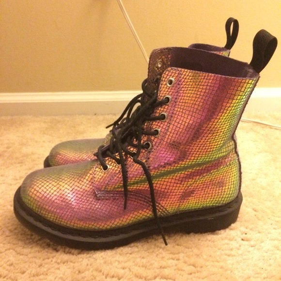 SOLD ON MERC - Picture 2 of 4