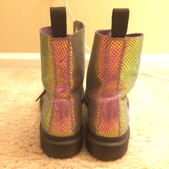 SOLD ON MERC - Picture 3 of 4