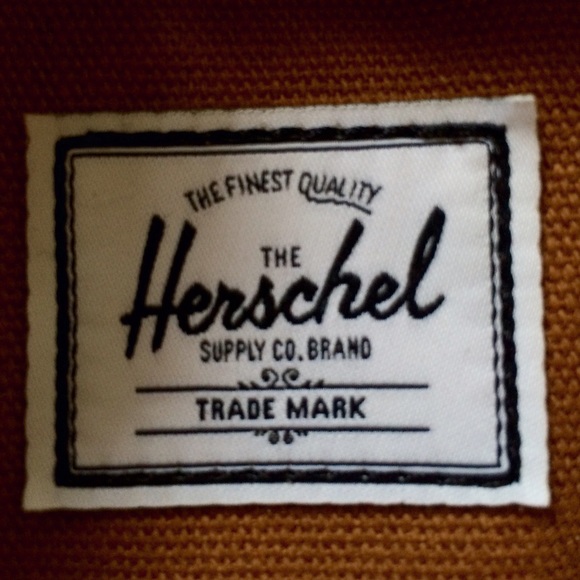 ❌ SOLD ❌ Herschel Little America Backpack 🎒 - Picture 4 of 4
