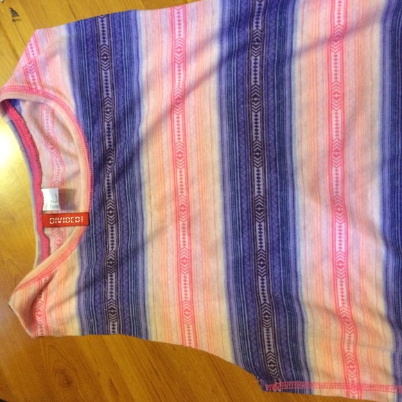 🚫🚫sold🚫🚫BUNDLE ONLY Tribal tank - Picture 2 of 2