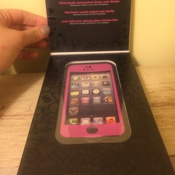 Brand new PINK LIFE PROOF FRĒ! Cheaper on MERCARI - Picture 2 of 4
