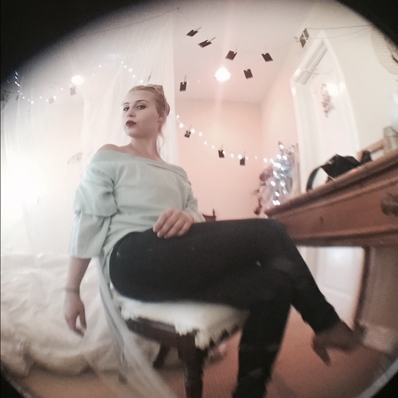 Blue cute top - Picture 4 of 4