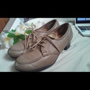 Canvas Oxfords Tennis Tan Leather Shoes !