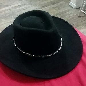 GUESS Western Cowboy Hat