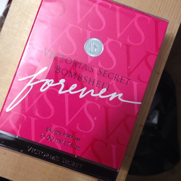 VS bombshell perfume