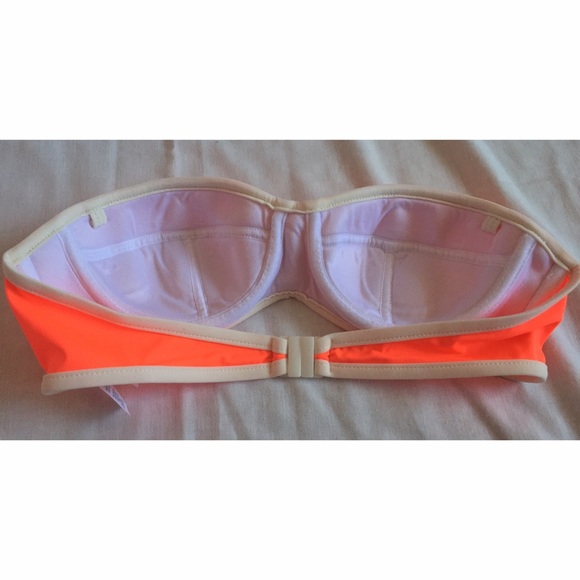 Bright Cupped Bandeau Top - Picture 2 of 3