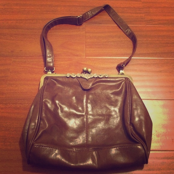 Brown vintage crossbody bag