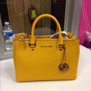 Michael Kors Sutton