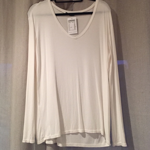 New brandy Melville top.