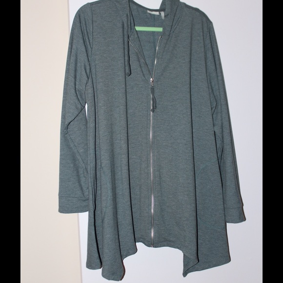Green Hooded Zip Jacket/Shirt w/Sharkbite Hem