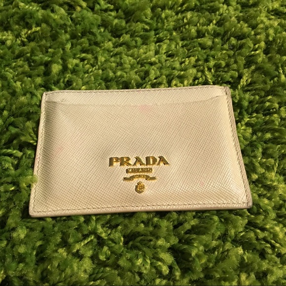 PRADS card holder