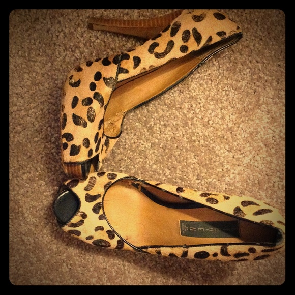 Steve Madden Cheetah Heels - Picture 1 of 3