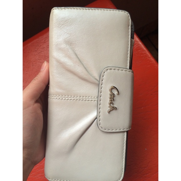 SOLD❗️Coach wallet - Picture 1 of 3