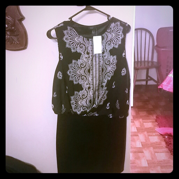 Bandana like print dress with a silky overlay