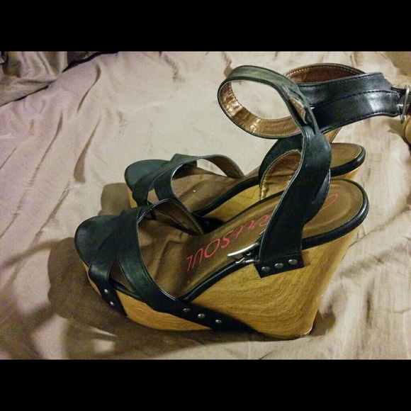 Black strappy wedge platform sandals