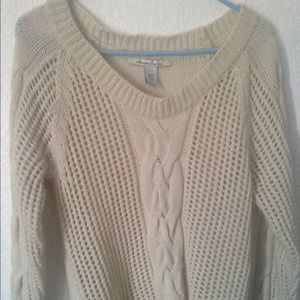 Cream v neck sweater