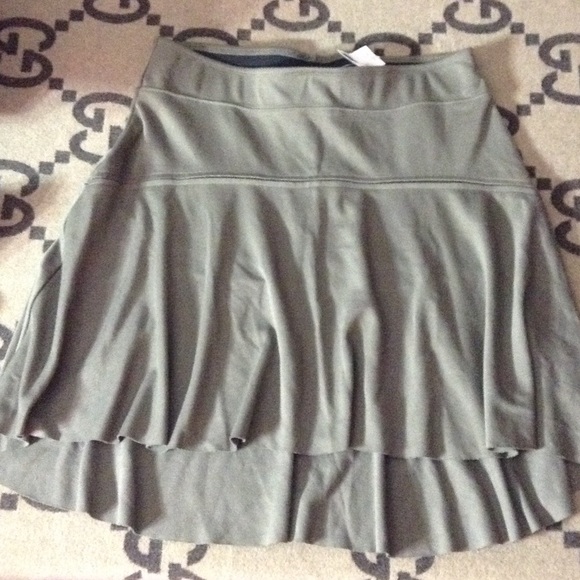 Simply Vera Vera Wang hi-lo skirt