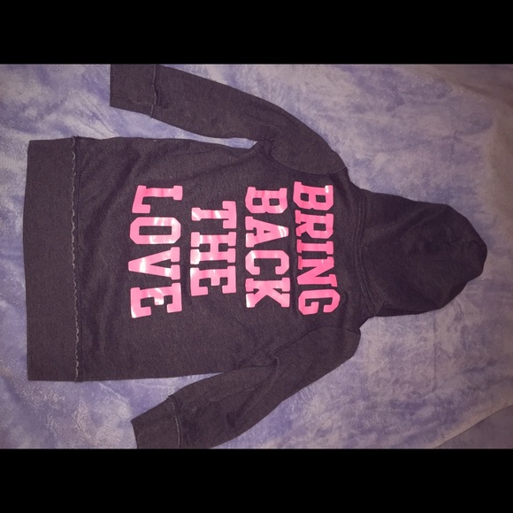 VS Pink Sweatshirt - Picture 2 of 2