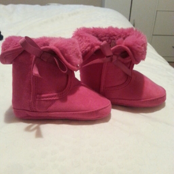 Juicy couture infant booties