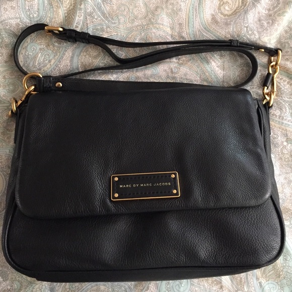 Marc by Marc Jacobs Handbags - 💋ON HOLD💋 MBMJ Lea Too Hot To Handle Crossbody