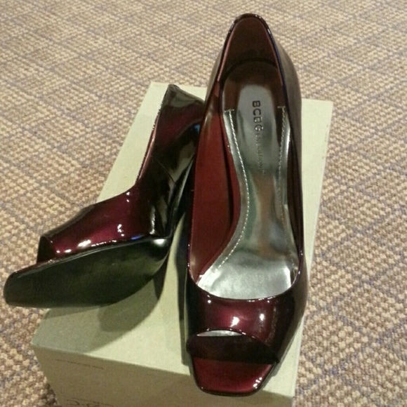 BCBG Patent Burgundy Red Pumps - Picture 4 of 4