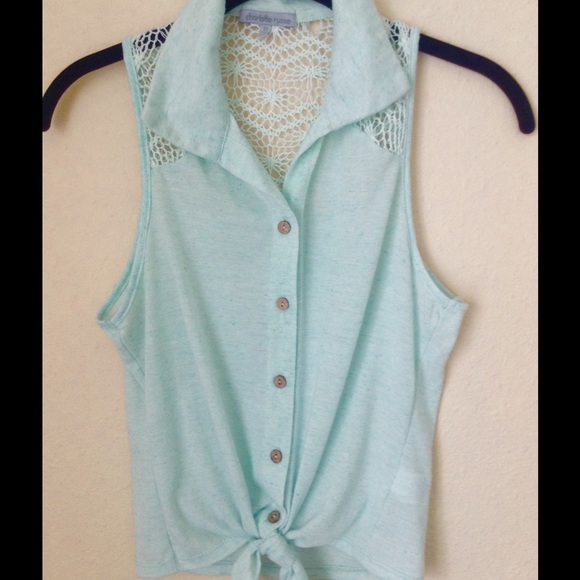 Charlotte Russe Tops - REDUCED crochet back accent boho style tie up top.