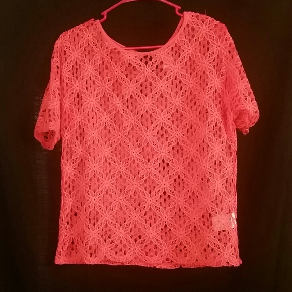 Crochet style peach top