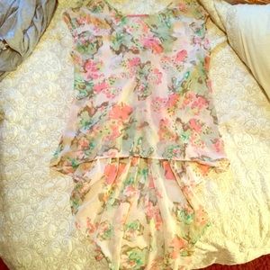 Ultra hi-low floral top