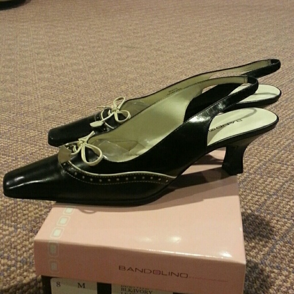 Bandolino Leather Sling Back Shoes - Picture 4 of 4