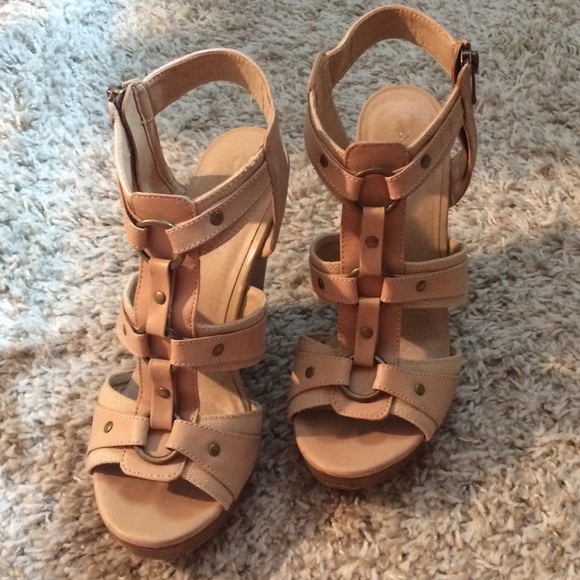 💌SOLD💌ALDO Wedges