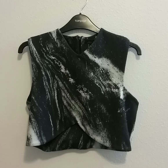 Cropped top